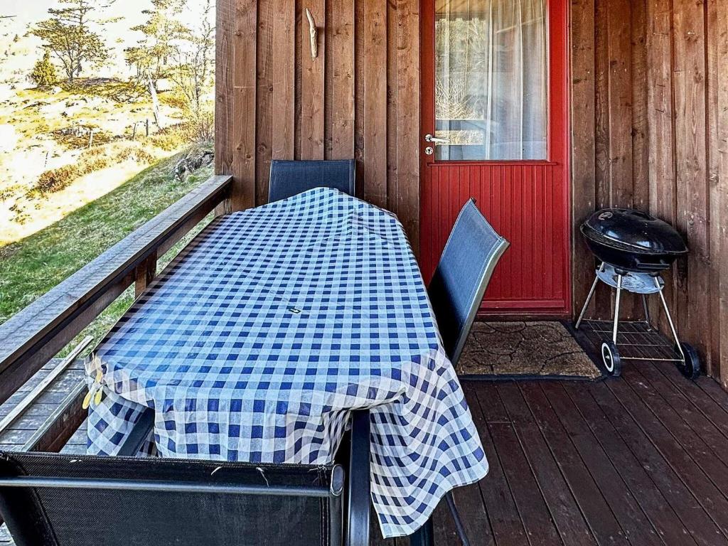 Two-Bedroom Holiday home in Farsund 4 photo 3