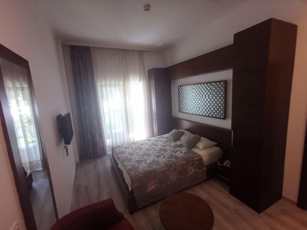 Small Beach Hotel photo 1