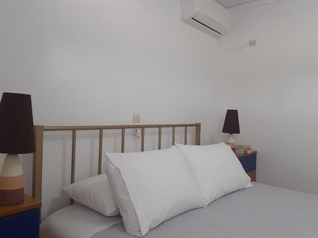 Kineta Seaside Summer Apartments photo 3