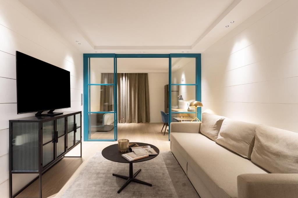 Chayofa suites