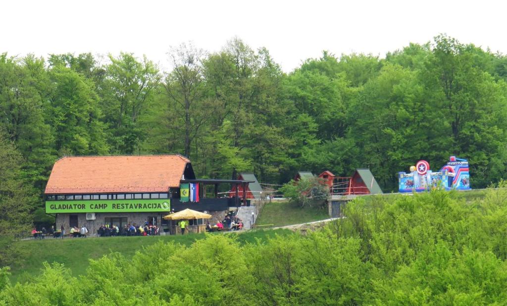 Kamp restavracija Gladiator photo 2