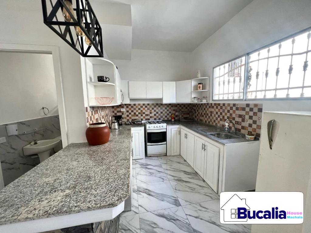 Bucalia House Machala photo 4