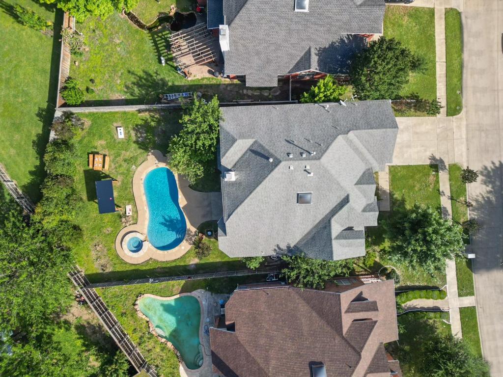 Boho House- Grand Prairie-Pets,Fire Pit,BBQ Grill photo 4
