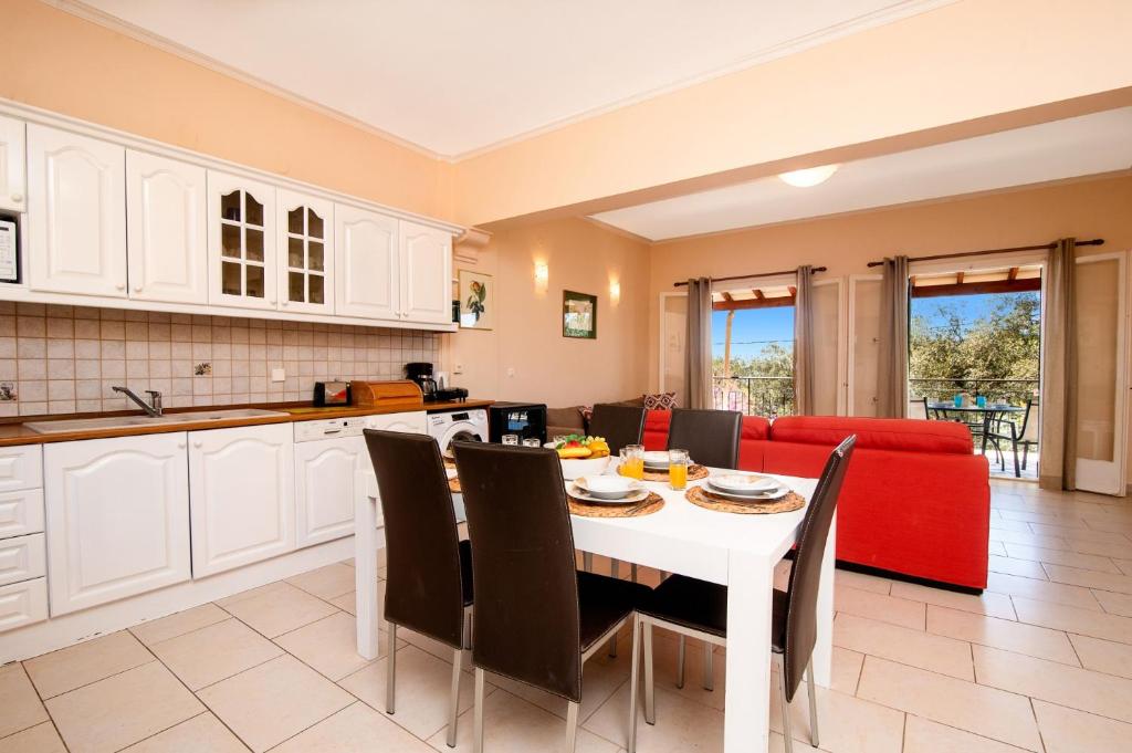 Villa Xenia by Villa Plus photo 2