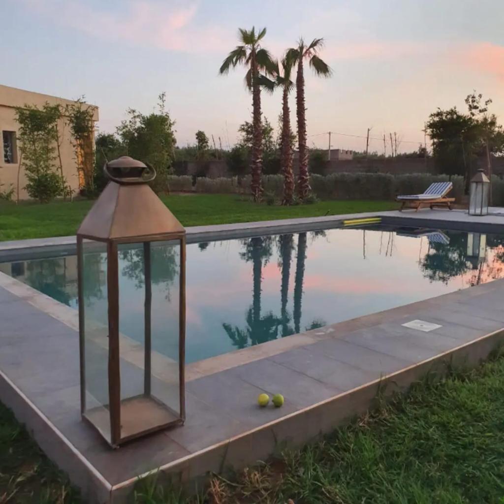 Villa with 4 Bungalows private garden swimming pool 30min from Marrakech