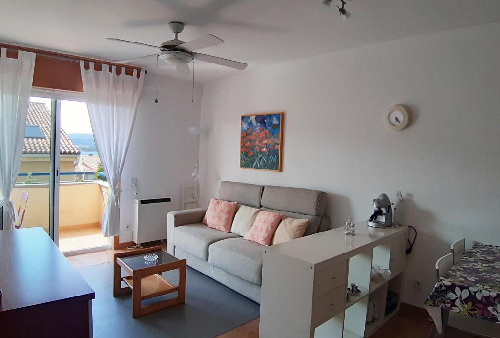 Apartamento con piscina en Portosín photo 1