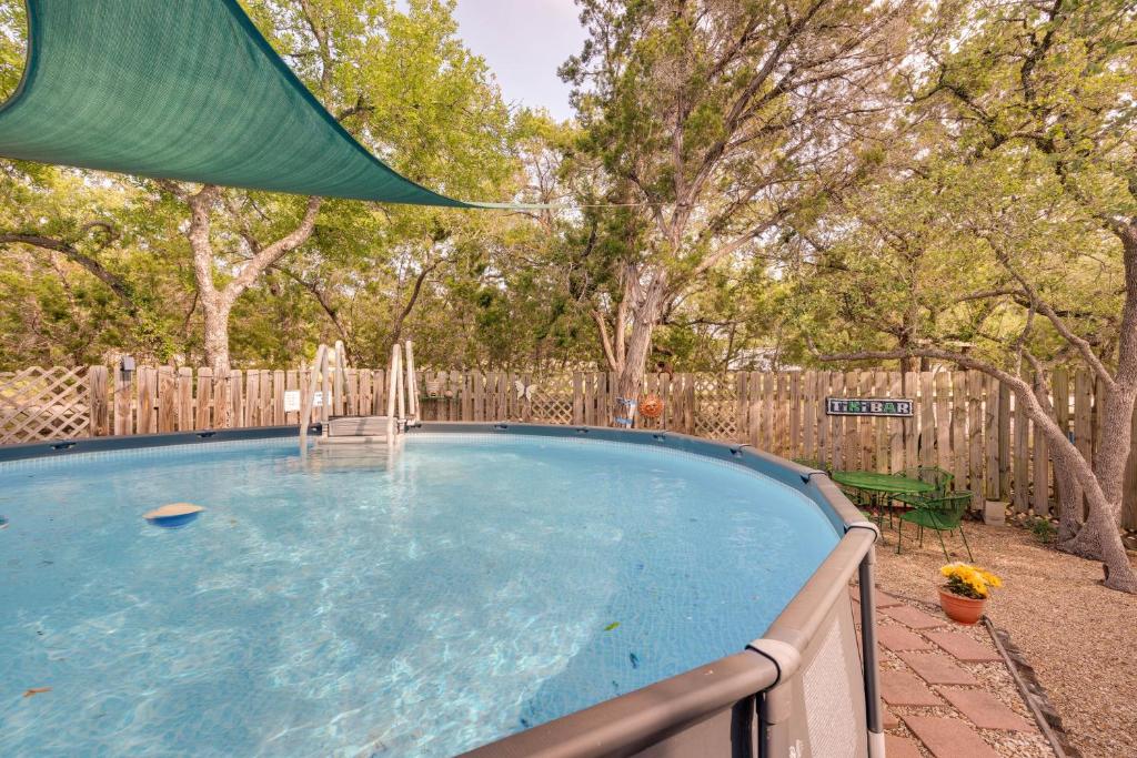 Charming Canyon Lake Cottage with Pool and BBQ Pit! photo 2