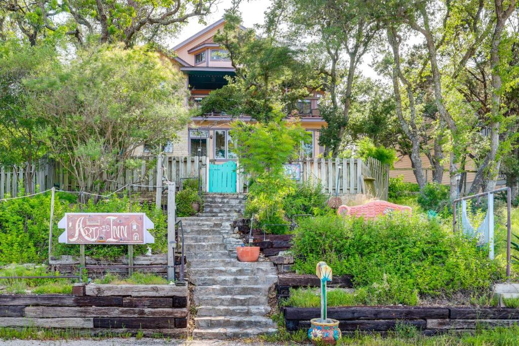 Exotic Home with Patio and Grill Walk to Canyon Lake! photo 1