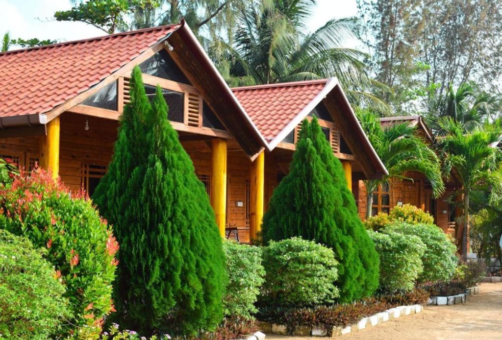 Mithra Paradise Beach Hotel photo 4