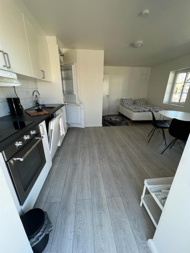 Furnished apartment close to the beach photo 1