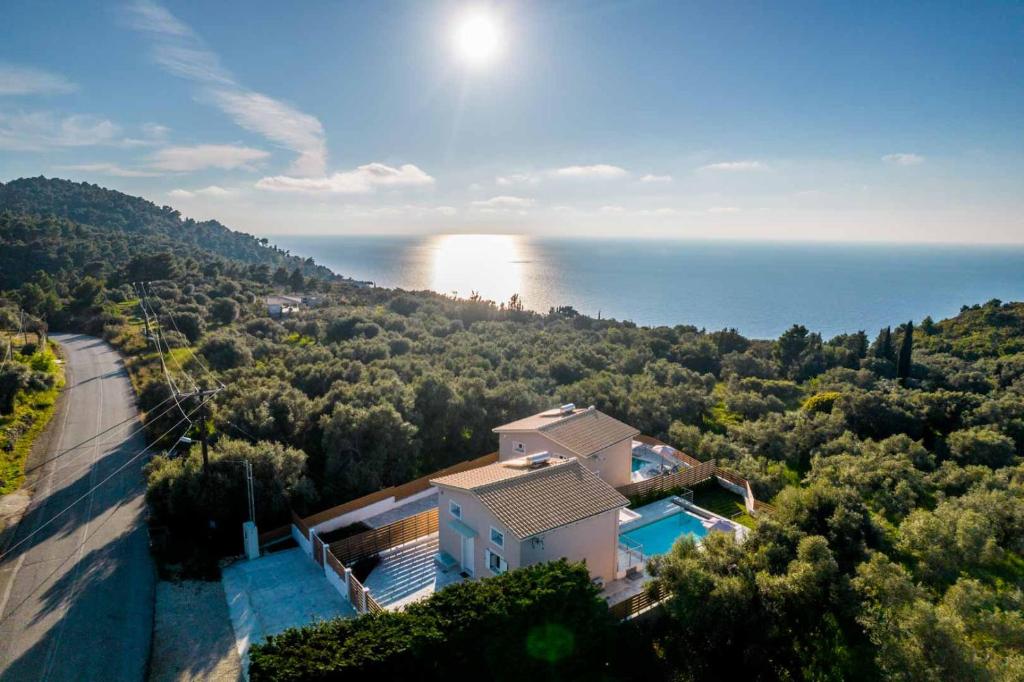 Elianthos Luxury Villas photo 3