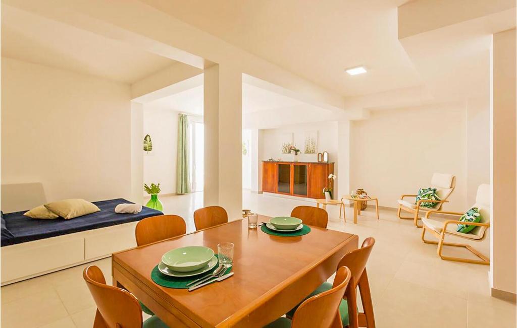 Stunning Home In Marina Di Modica With 3 Bedrooms And Wifi photo 1