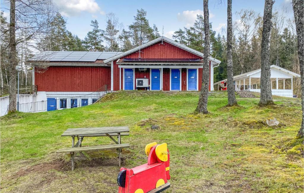 Awesome Home In Jlluntofta With Sauna, Wifi And 1 Bedrooms photo 2