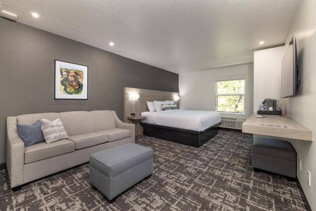 Montclair Inn & Suites at Zion National Park image