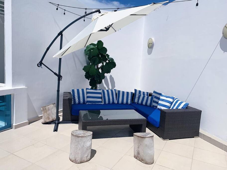 Playa Blanca Penthouse with Breathtaking Ocean Views - King Bed photo 2