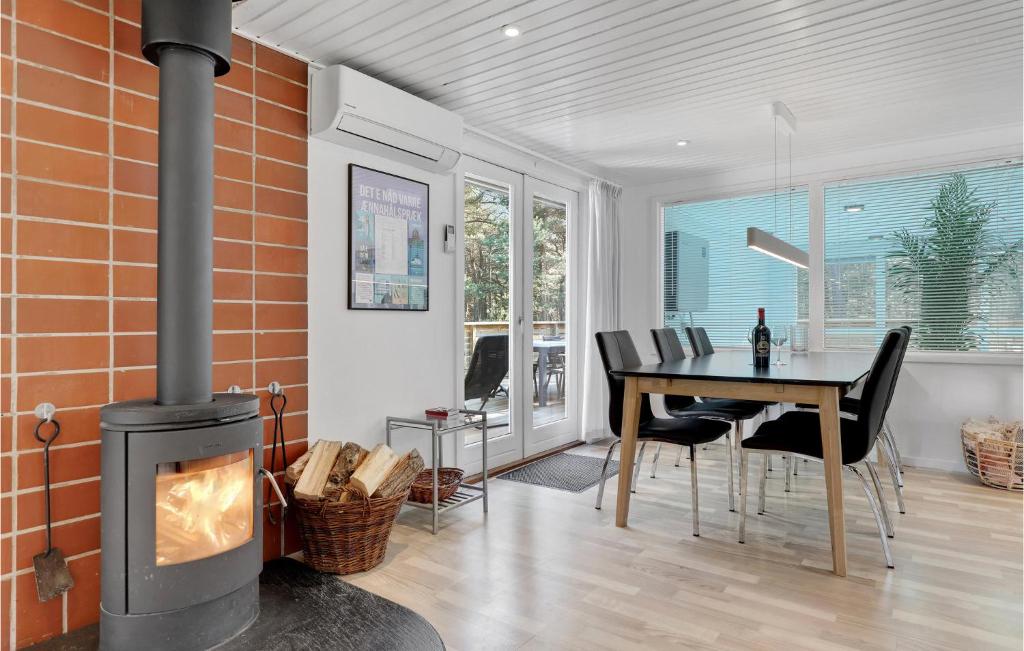 Nice Home In Nex With Sauna, Wifi And Indoor Swimming Pool photo 4