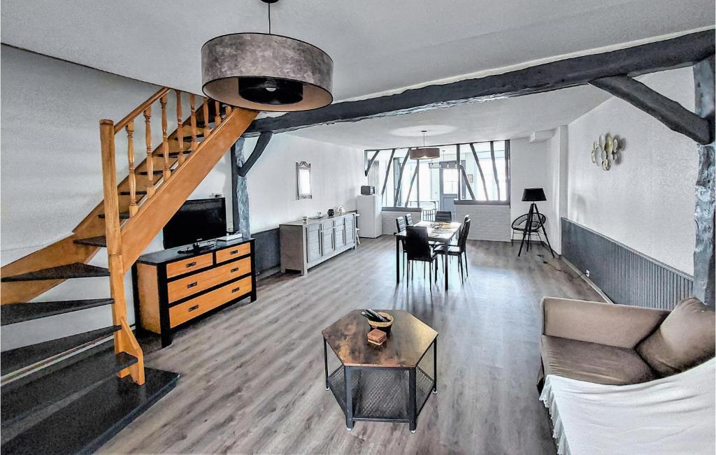 Beautiful Home In Gamaches With Wifi And 2 Bedrooms photo 1
