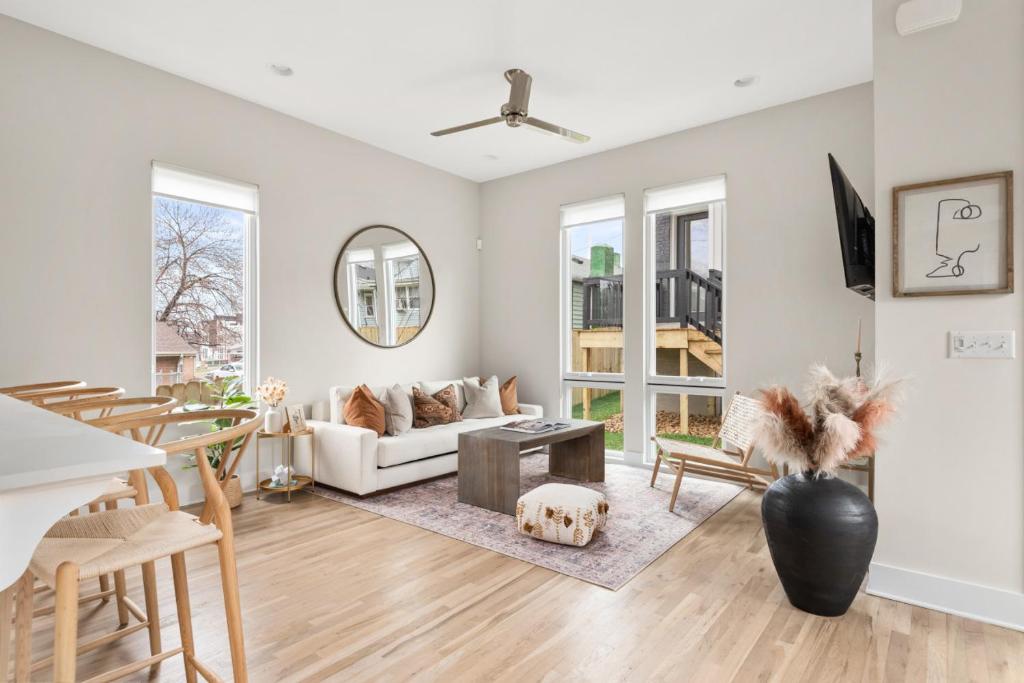 Serene Boho Chic Home-Mins to DT image