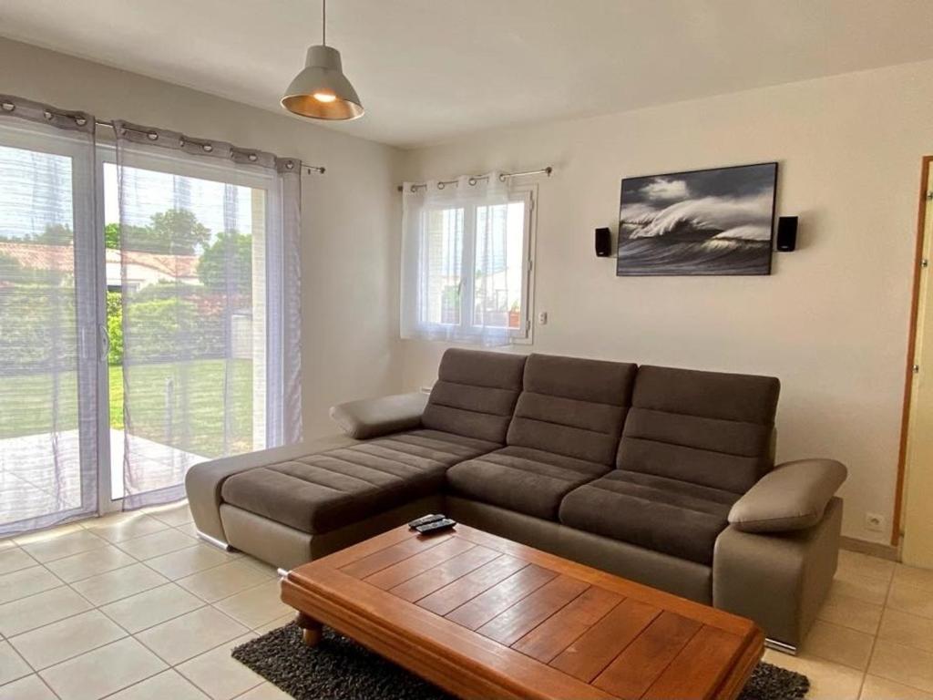 Maison Le Bernard, 4 pièces, 6 personnes - FR-1-336-50 photo 3