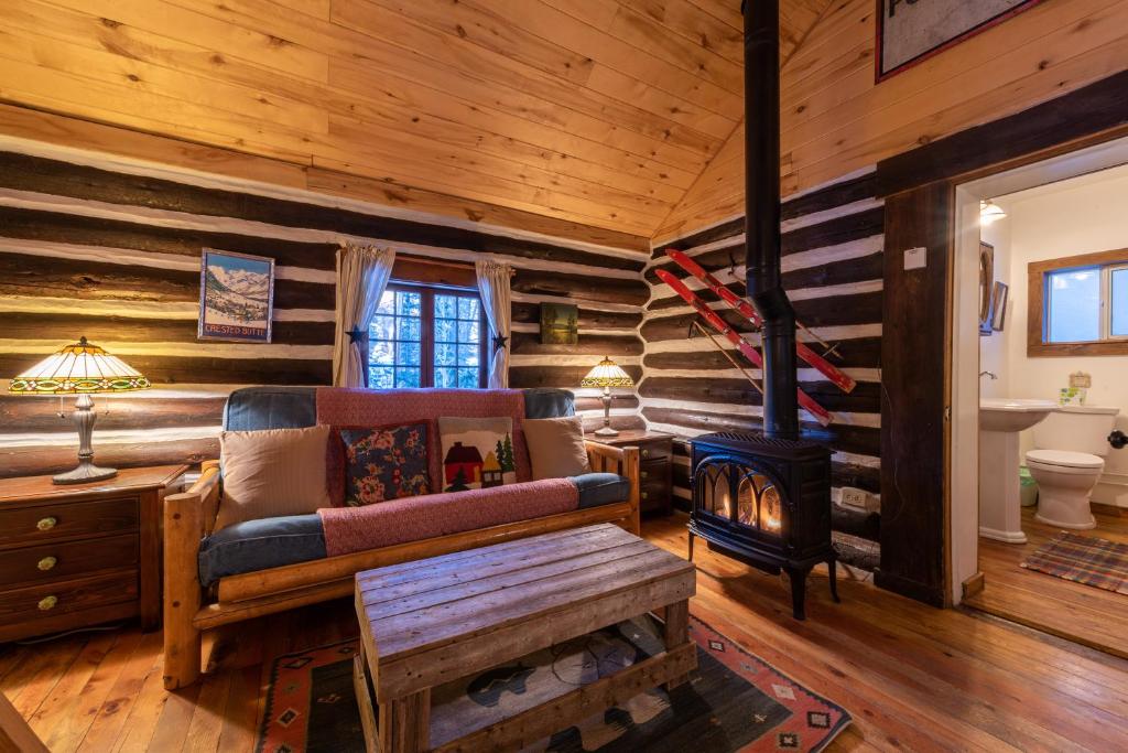 Pioneer Guest Cabins image