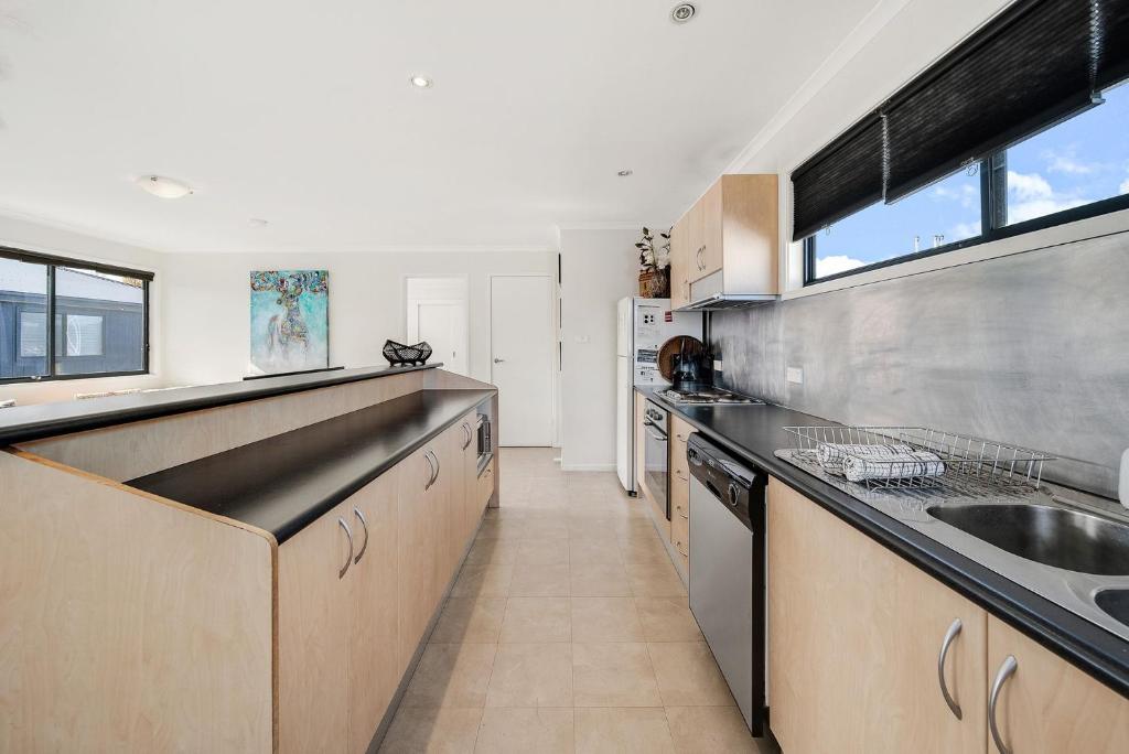Silvertrees 4 Centrally situated photo 4