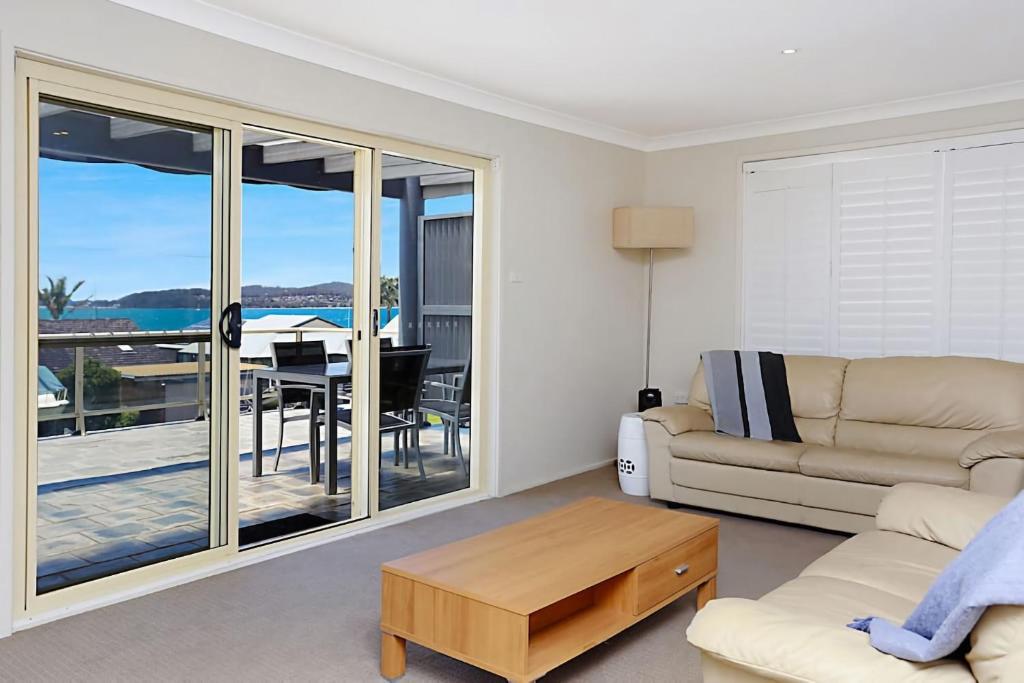 Views of Wanda Beach photo 2