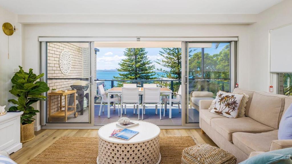 Luxury Escape Sundeck Shoal Bay photo 1
