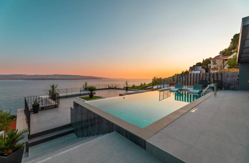 Villa Moon