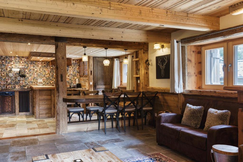 Chalet Mollard - Happy Rentals photo 1