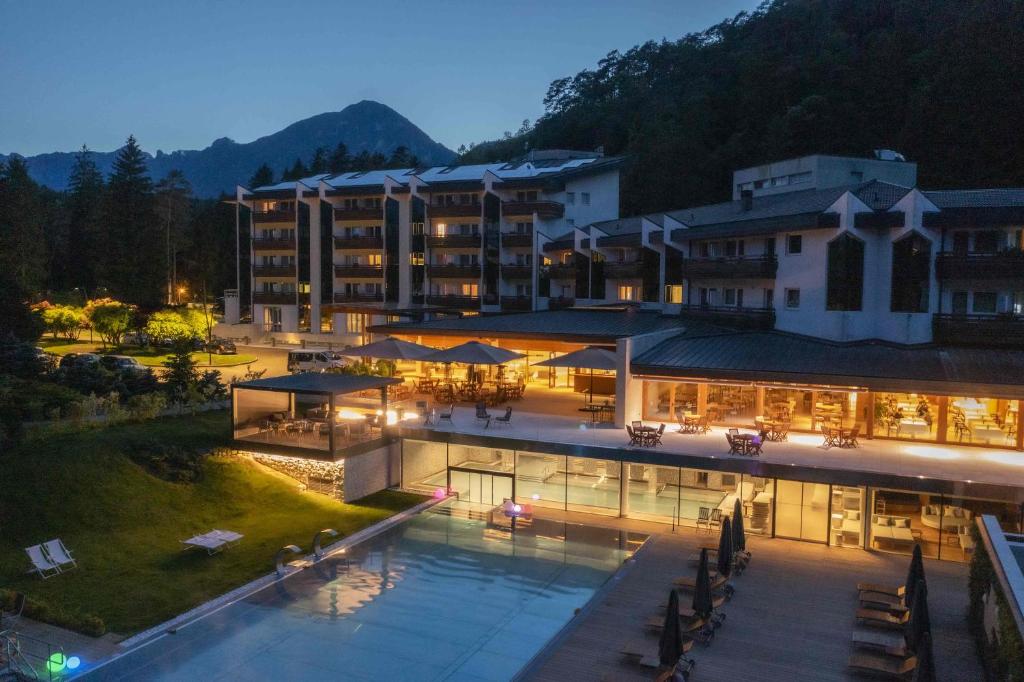 Grand Hotel Terme Di Comano photo 4