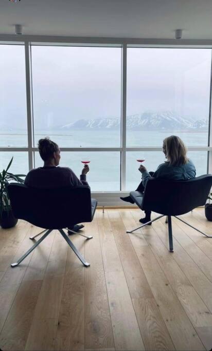 Luxury apartment downtown Reykjavik with stunning views photo 4
