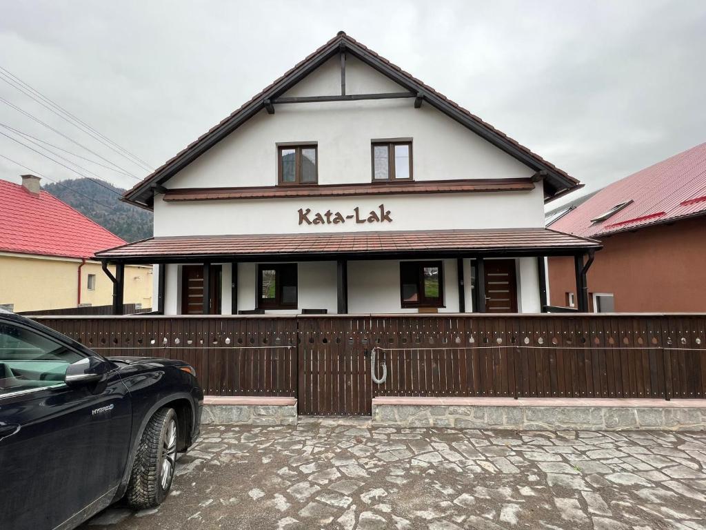 Kata - Lak