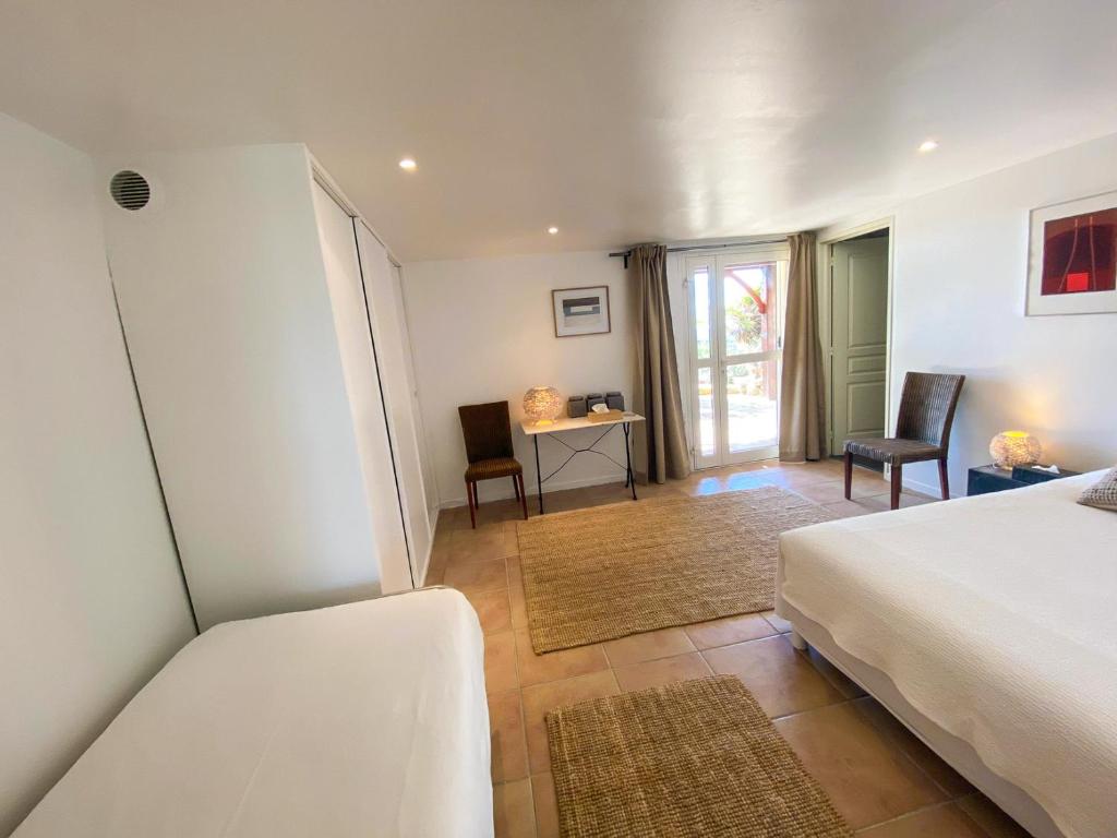 Le Roc - magnificent villa with amazing sea sight photo 2