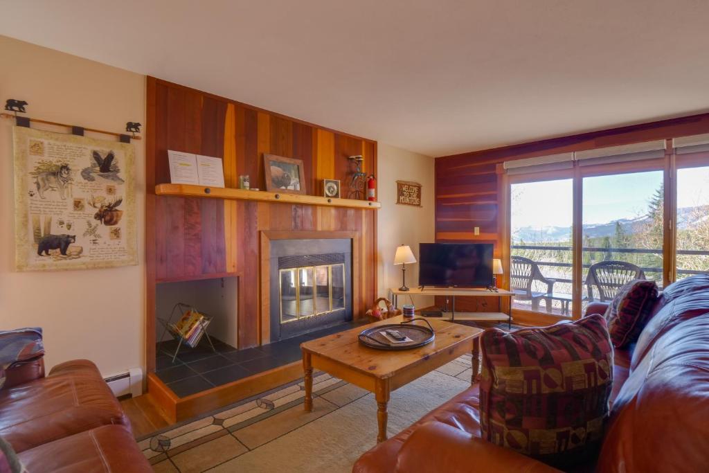 Silverthorne Condo Patio, Mtn Views, Pool Access! photo 2