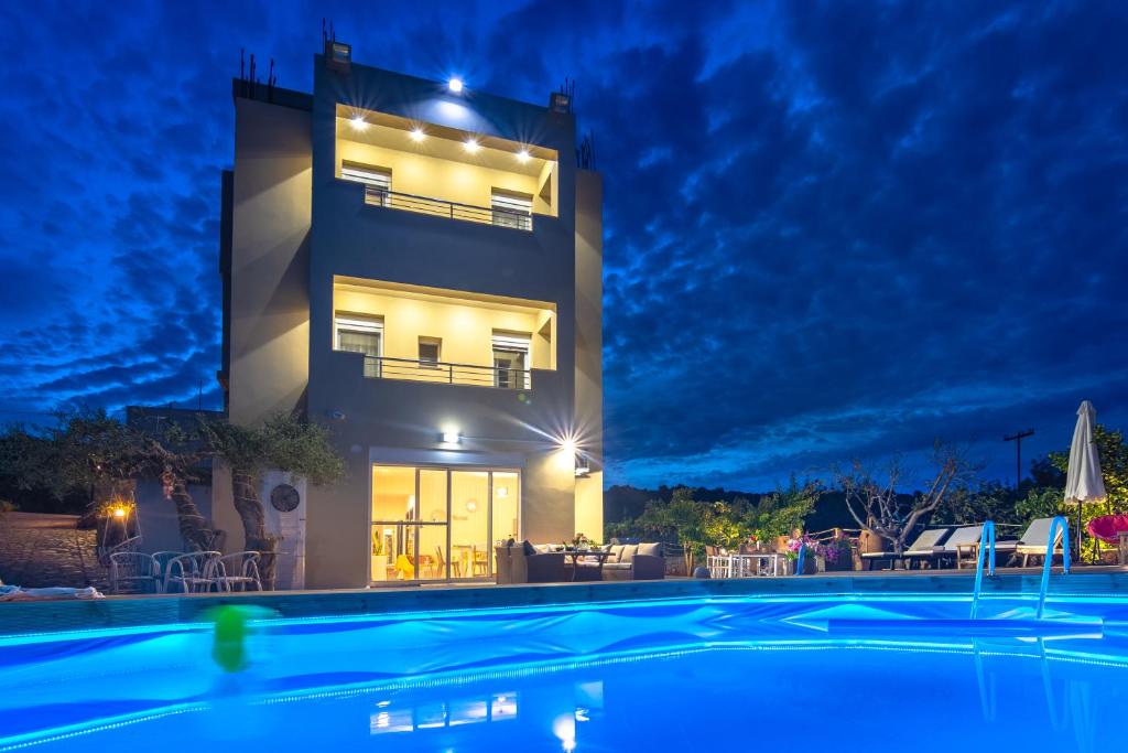 Princess Sissi, Villa-House with private pool and garden photo 2