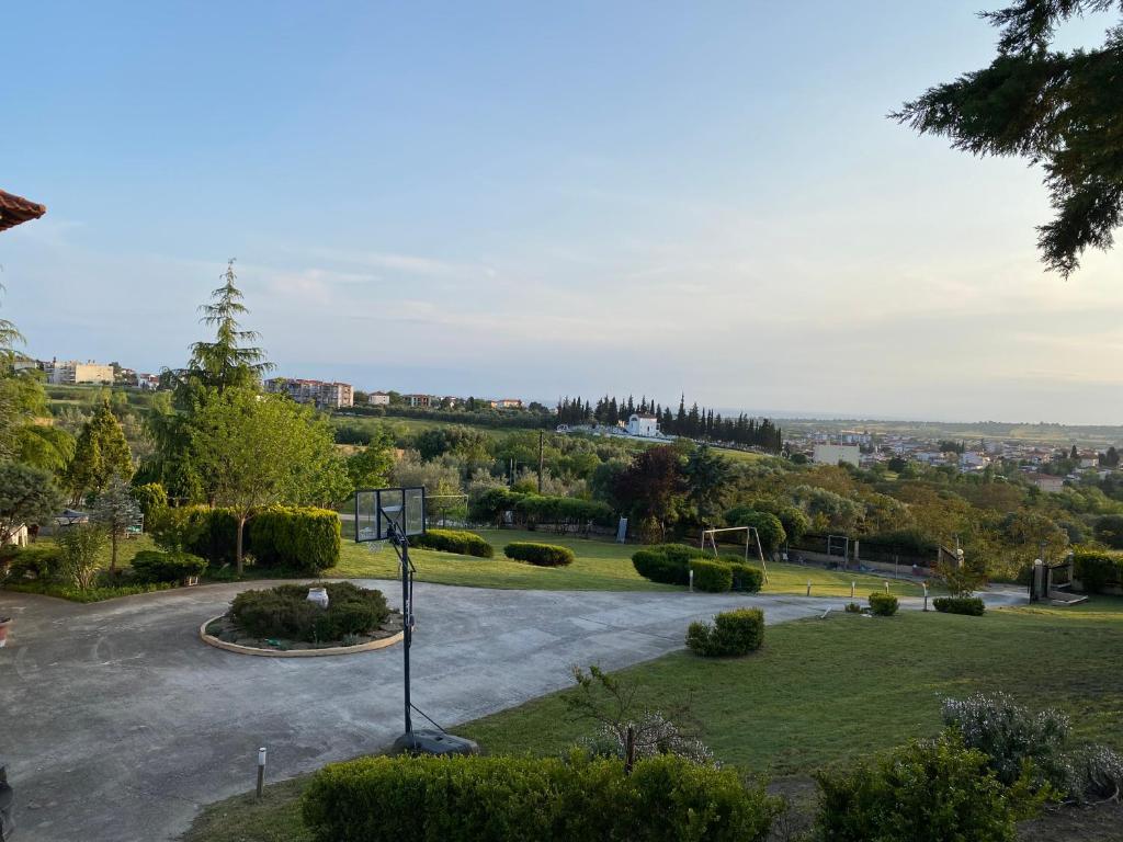E L urban villa. photo 2