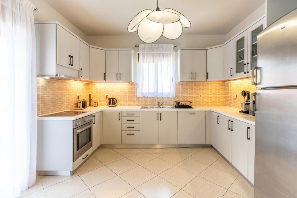 Villa Ismini 3 bedrooms,pool, barbeque photo 4