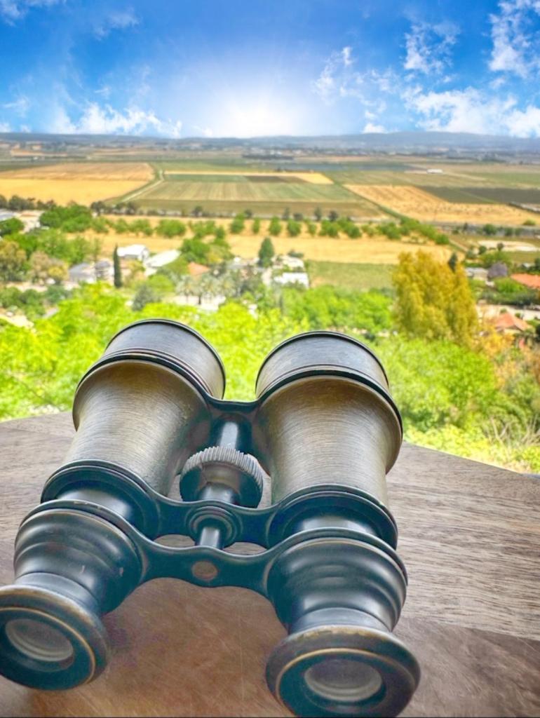 על קצה ההר photo 2