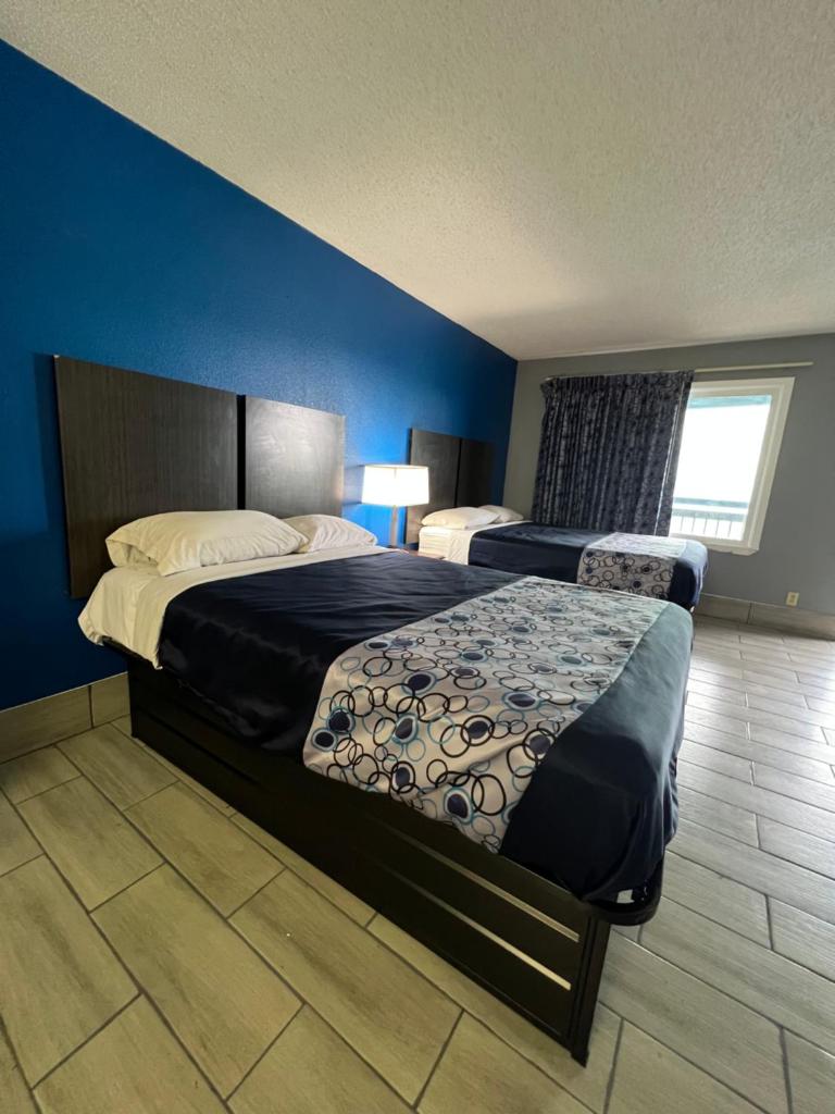 Executive Inn and Suites Jackson image
