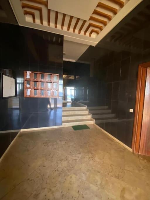 Nice apartment beach front, close to Rabat main sightseeing. Fiber WiFi photo 2