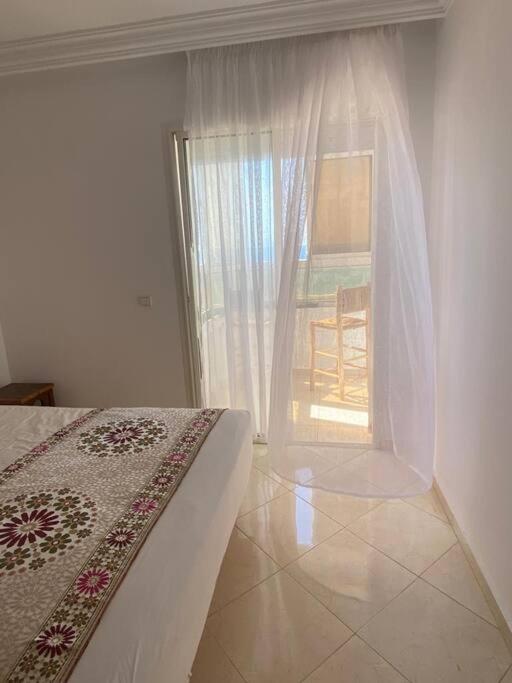 Nice apartment beach front, close to Rabat main sightseeing. Fiber WiFi photo 3