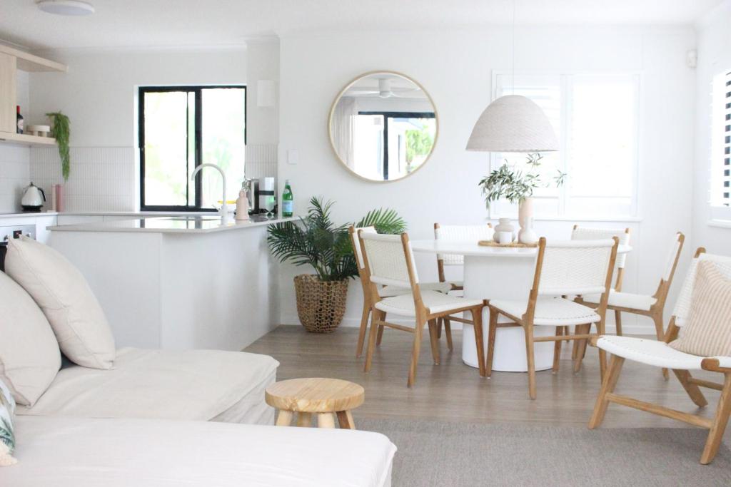 Mirage Luxury Beachside 3 Bedroom Apartment