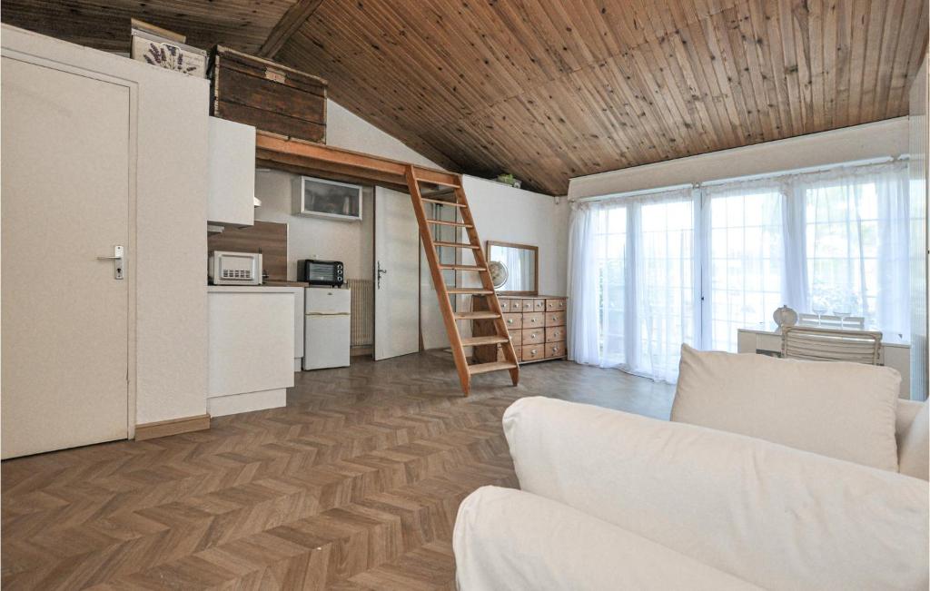 Beautiful Home In Mouans-sartoux With Outdoor Swimming Pool, Wifi And Heated Swimming Pool photo 3
