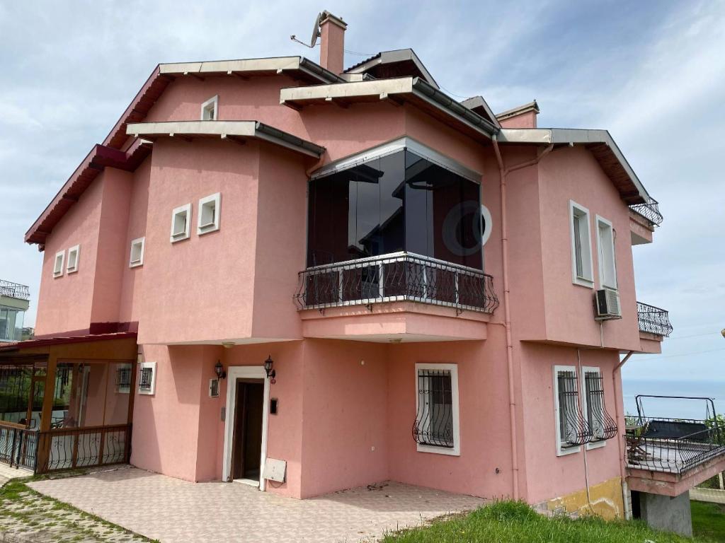Rahal Yıldızlı villa