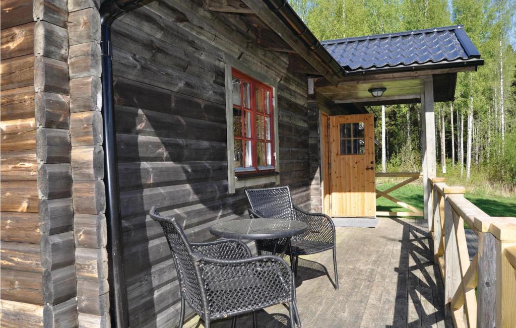 Stunning Home In Lngserud With 3 Bedrooms, Jacuzzi And Sauna photo 2
