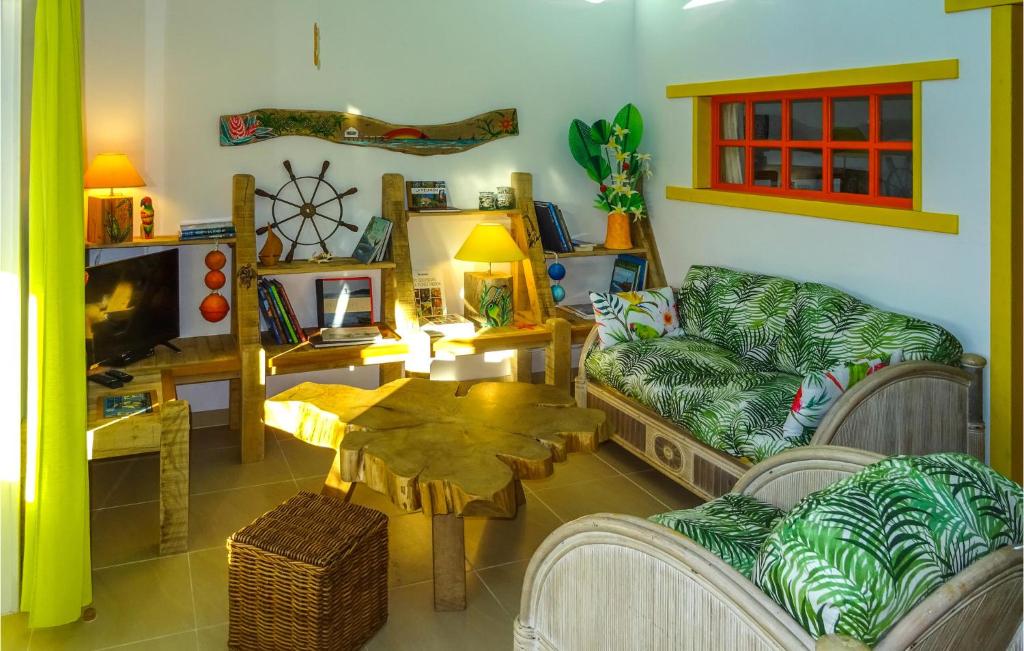 Amazing Home In Plouguerneau With 2 Bedrooms And Wifi photo 1