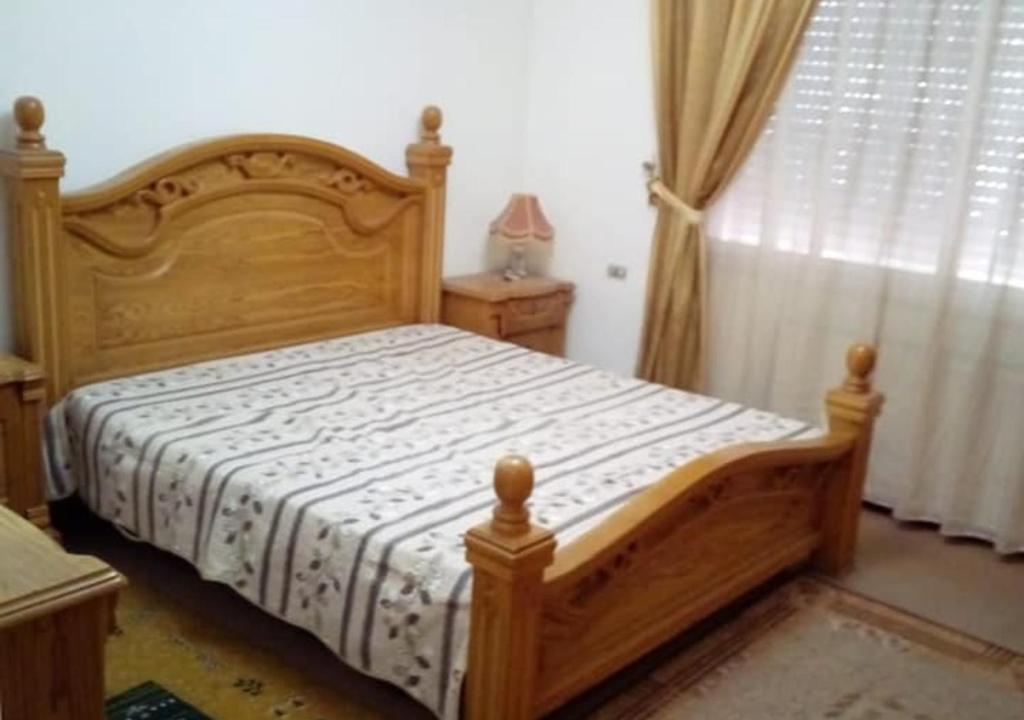 Outstanding Fully furnished apartment at best location in Amman photo 3