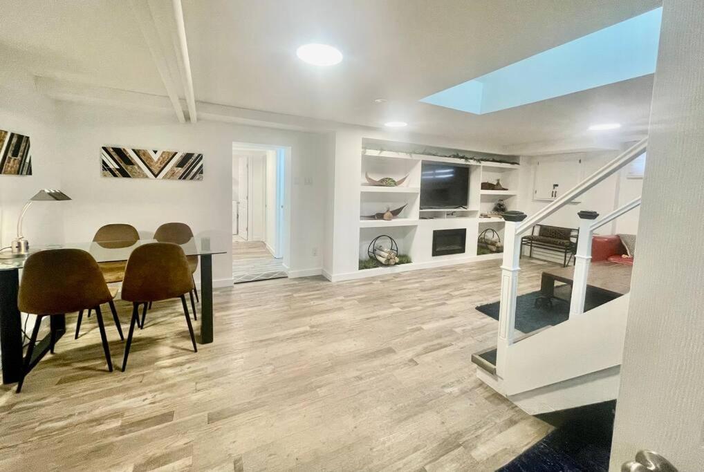 Urban KW Gem - Private 2 Bedroom Apartment ! photo 4