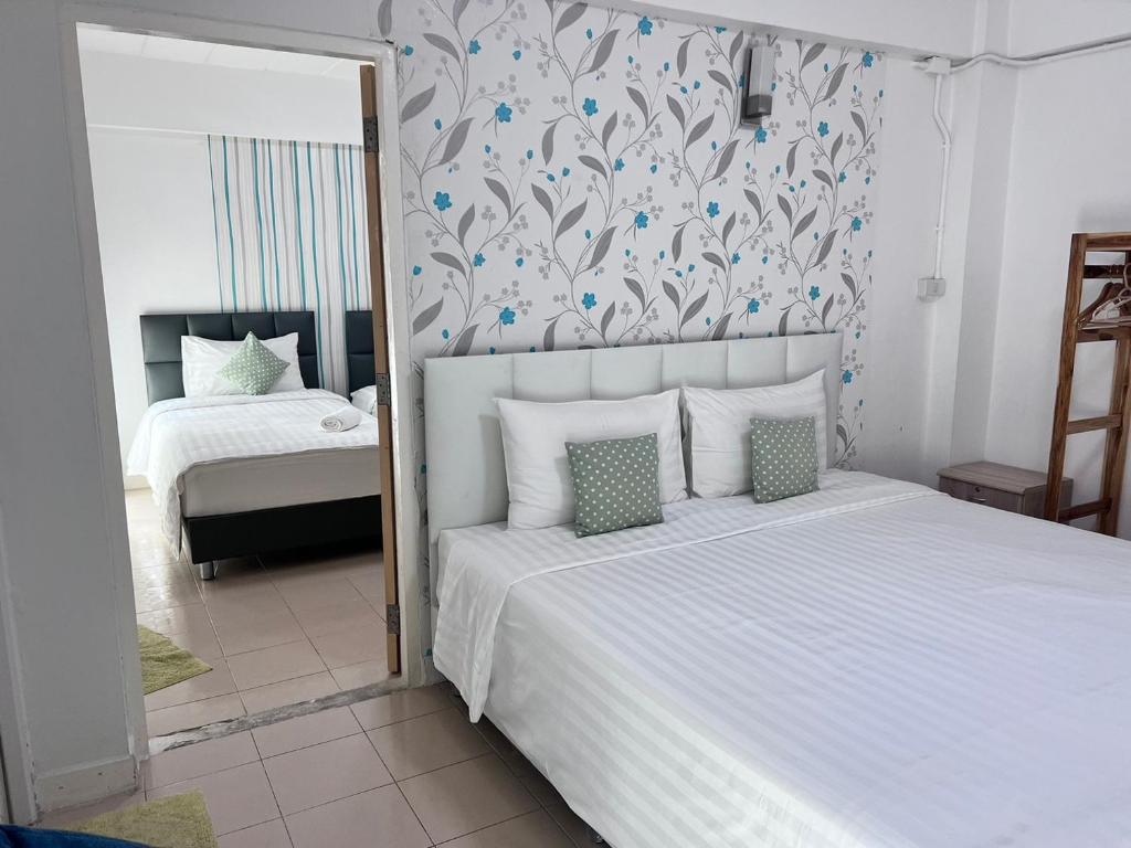 Malizon Hotel and Residences photo 3