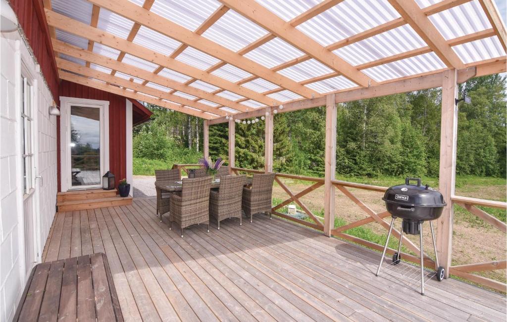 Stunning Home In Lngserud With 3 Bedrooms, Sauna And Wifi photo 2